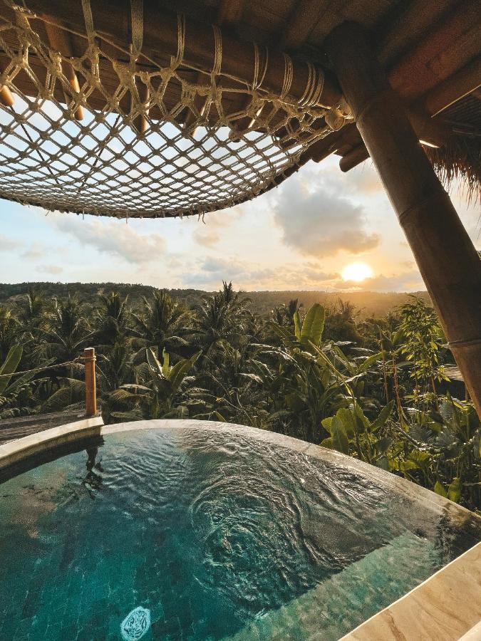Kalma Bamboo Eco Lodge Kuta  Exteriör bild
